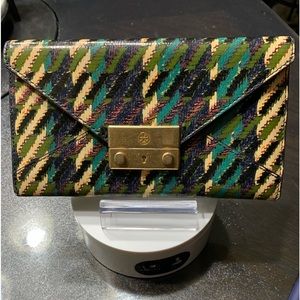 Tori Burch wallet